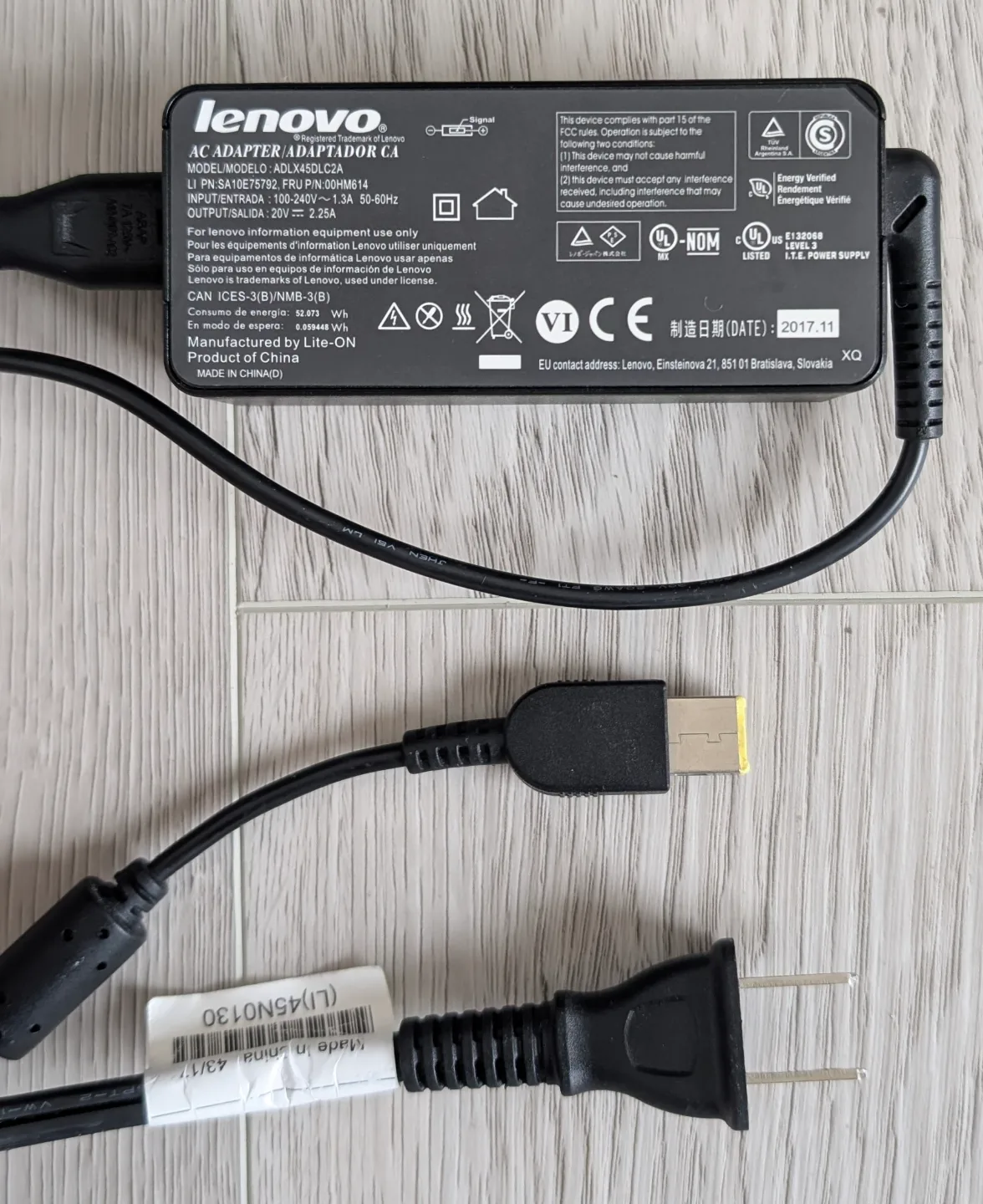 Lenovo ThinkPad X250 Laptop image indicator(7)