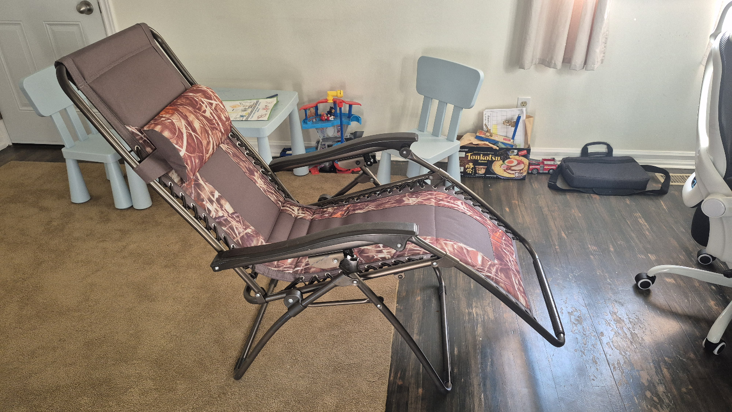 Folding Zero Gravity Recliner Chair
