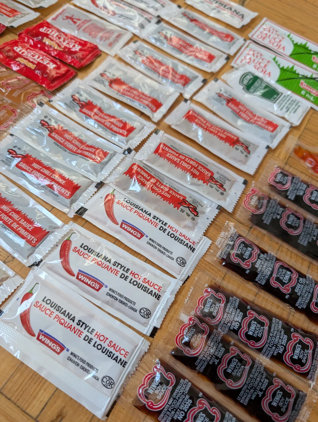 Bulk Lot of Various Sauce Packets! 💚 image indicator(3)