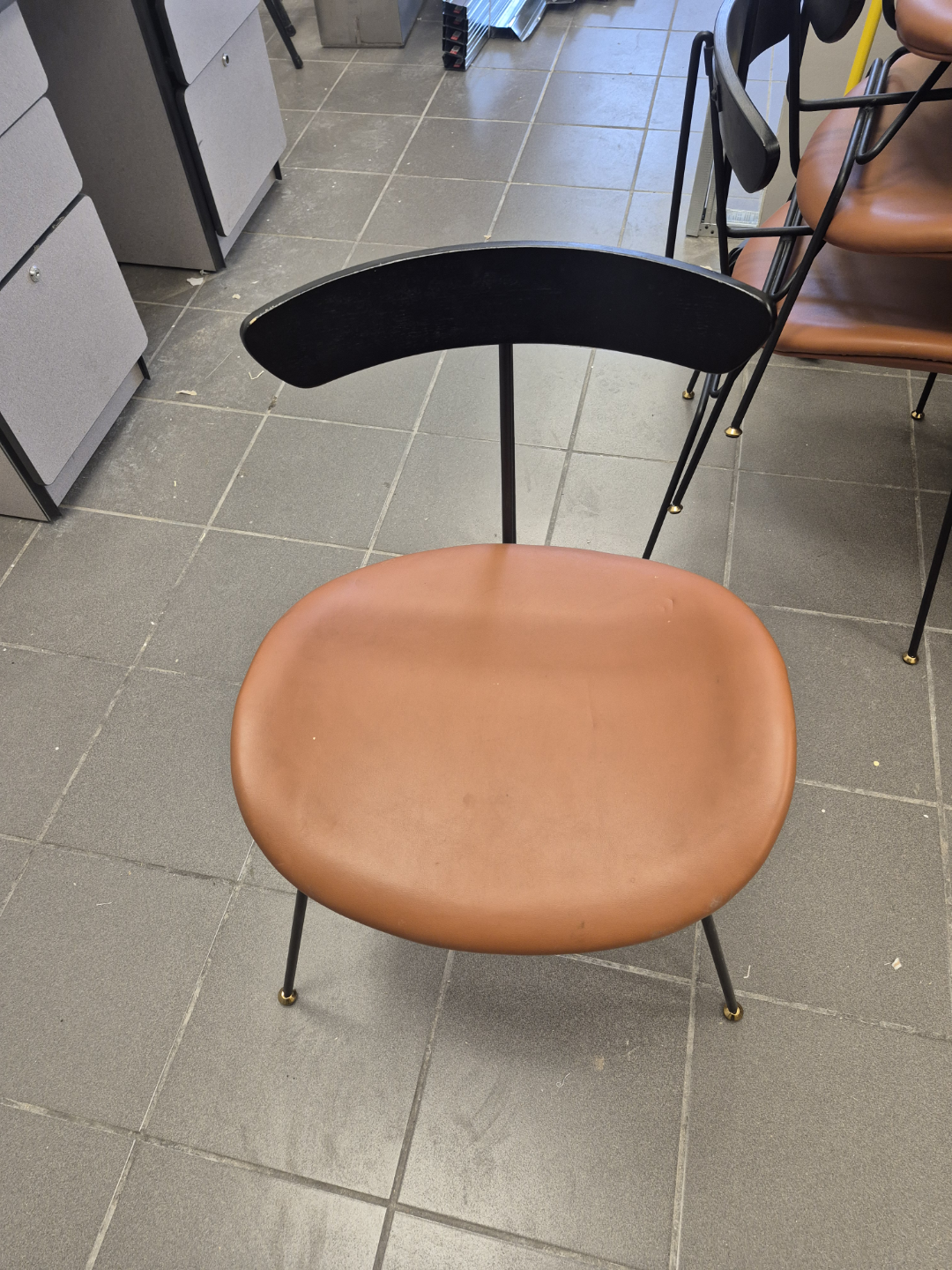 Mid-Century Modern Dining Chairs - Set of 25 - photo 2