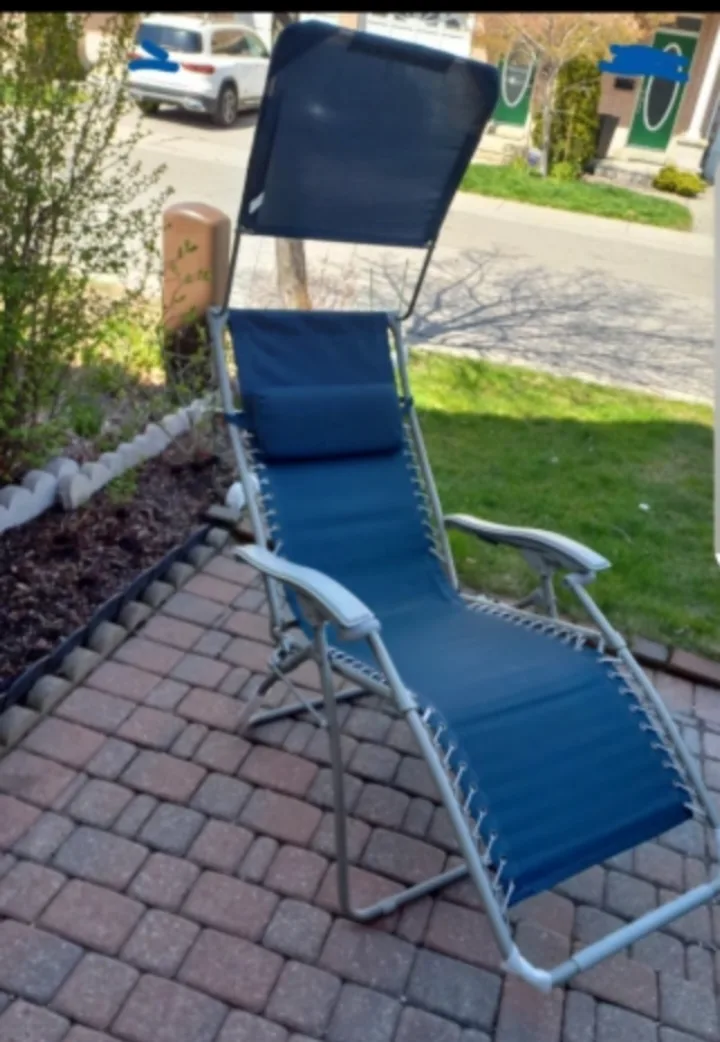 Gravity / Recliner  w/ Sunshade and headrest image indicator(2)
