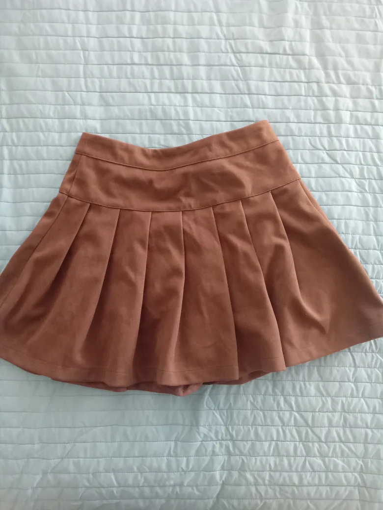 Brown Pleated Mini Skirt Size Medium thumbnail