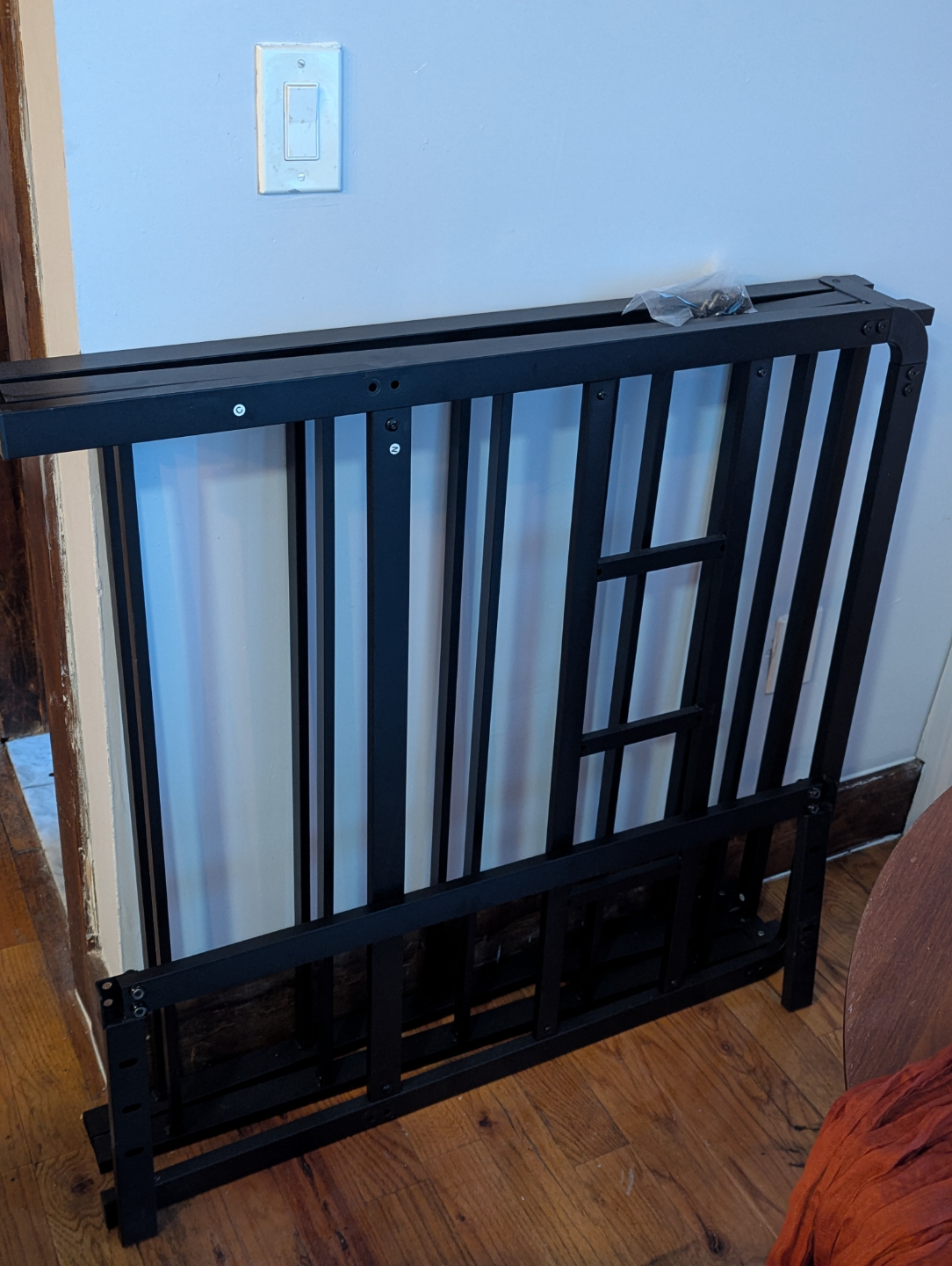 Bedframe - photo 3