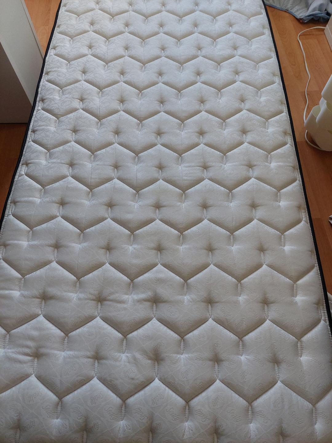 Sealy Twin Mattress - photo 2