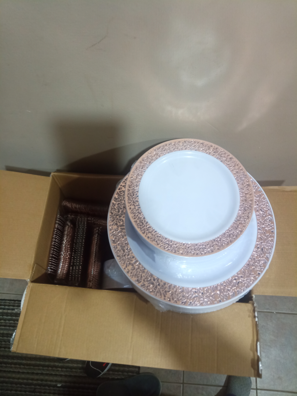 Rose Gold Plastic Dinner Plates & Dessert Plates