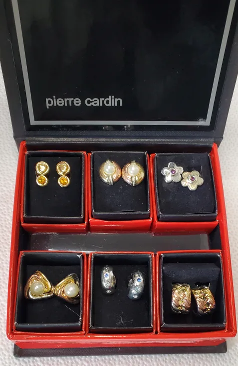 Pierre Cardin earring collection image indicator(8)