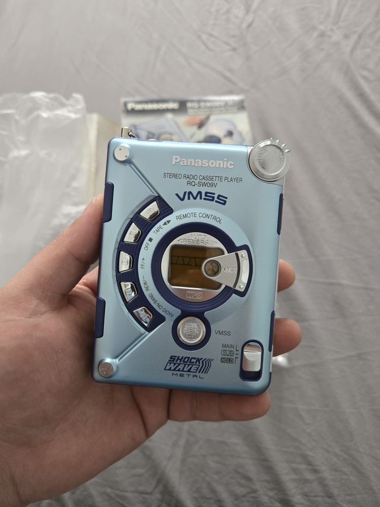 Panasonic RQ-SW09V Cassette Player - photo 3