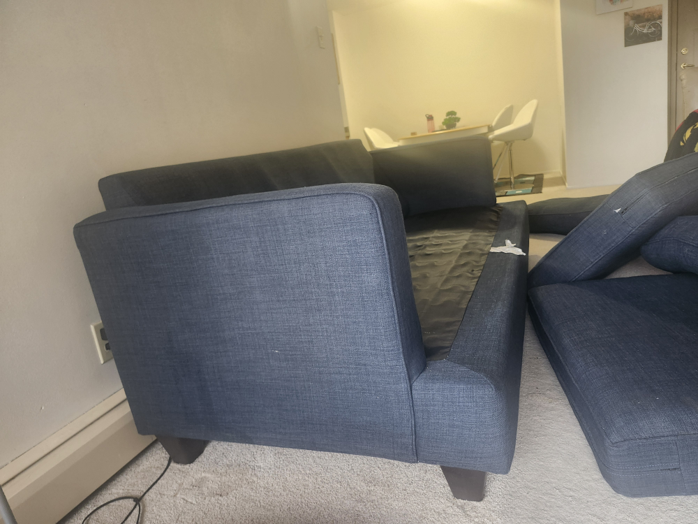 couch - photo 3