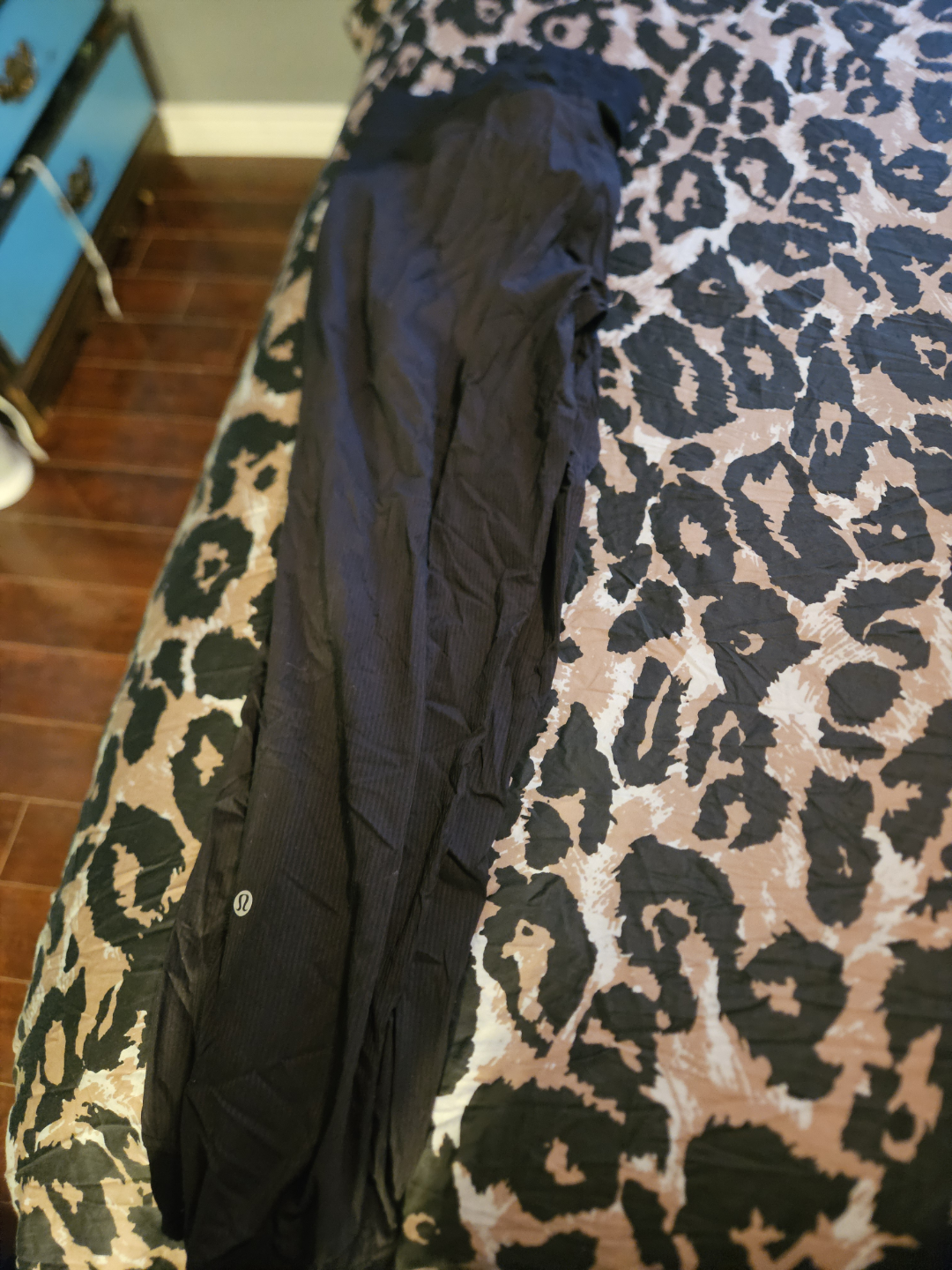 Lululemon Black Joggers Size 10 - photo 2