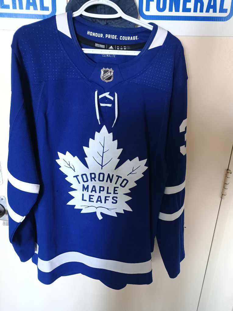 Adidas Toronto Maple Leafs Auston Matthews #34 Jersey - Size 52