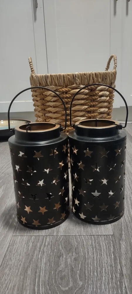 JHY DESIGN Set of 2 Metal Star Candle Lanterns image indicator(10)