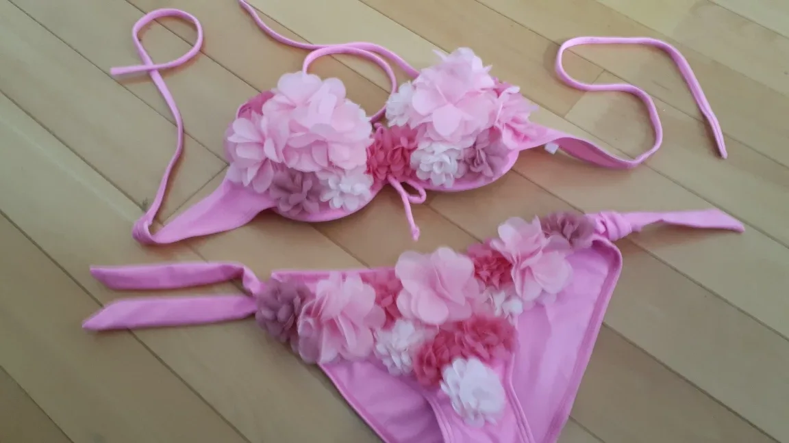 Pink Floral Bikini Set image indicator(2)