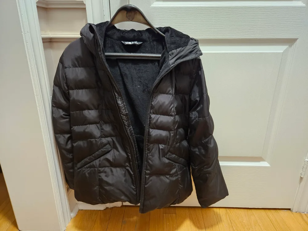The North Face Girls' Black Puffer Jacket Size L/G (14/16) image indicator(3)