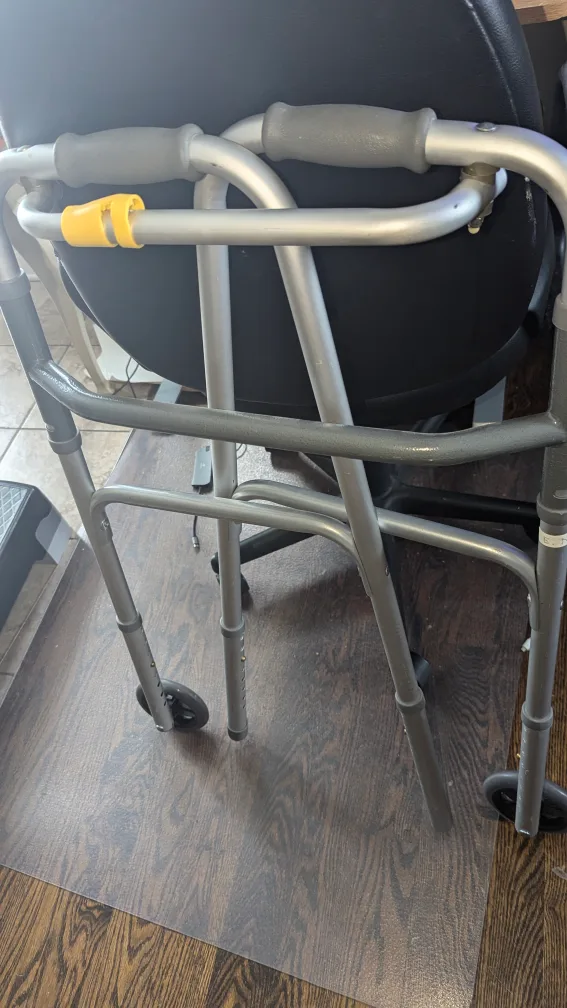 Rollator Walker image indicator(3)