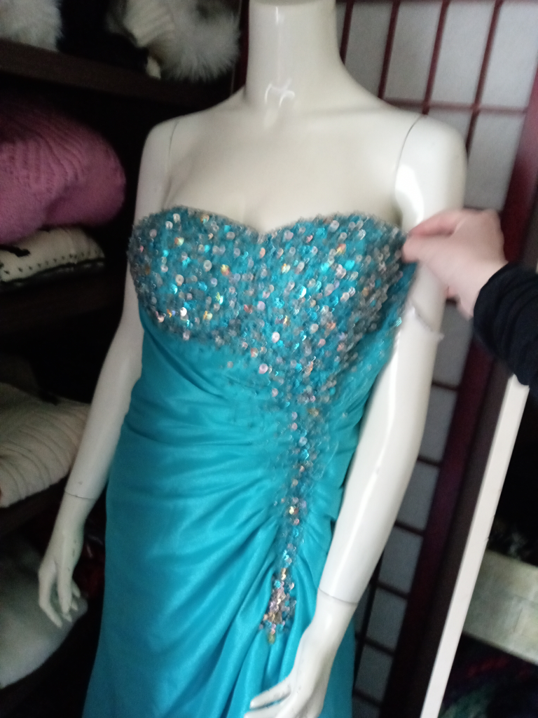 Stunning Teal Sequin Strapless Dress - photo 3
