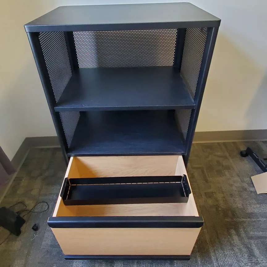 (only this weekend) IKEA BEKANT Storage unit image indicator(5)