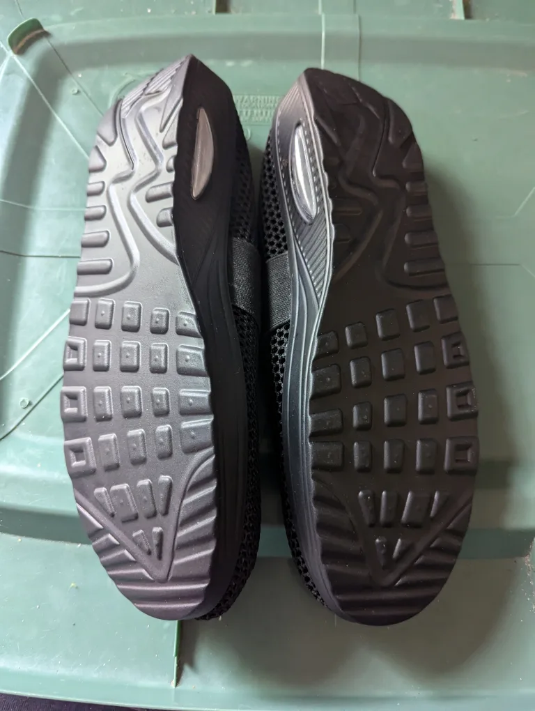 Women's Black Mesh Slip-On Shoes image indicator(3)