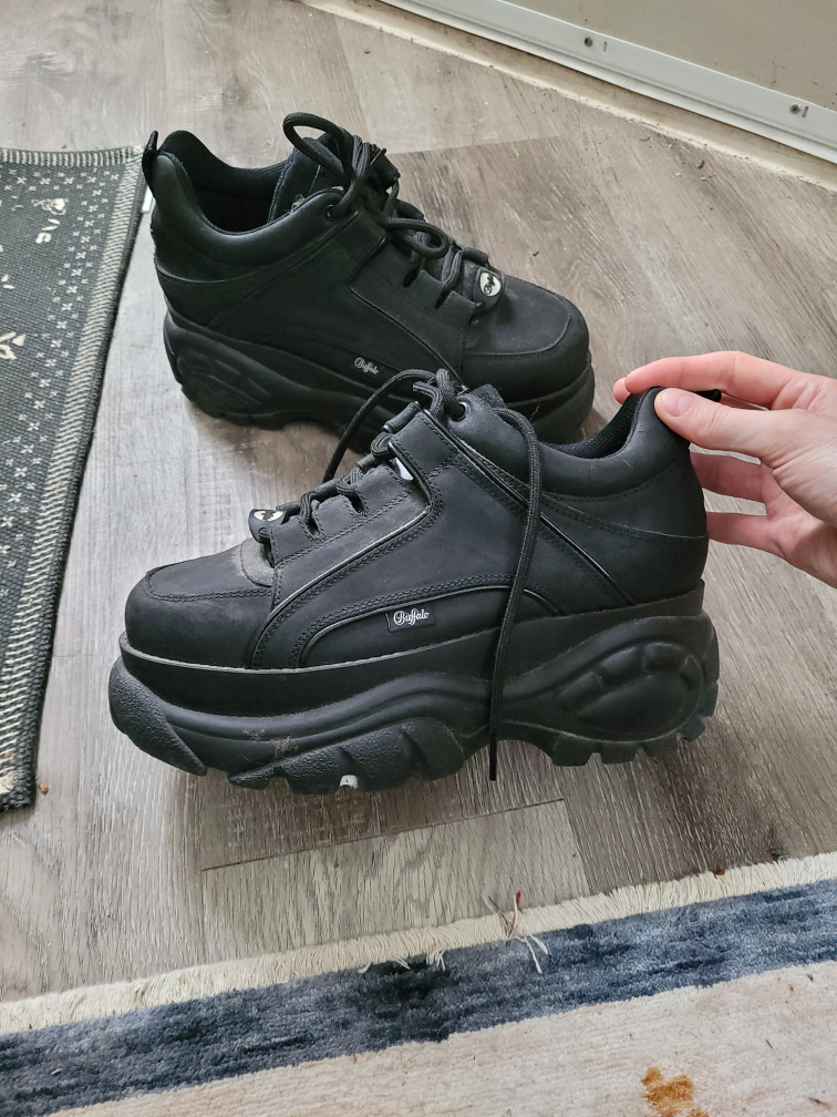 Buffalo London Black Platform Sneakers!! - photo 2