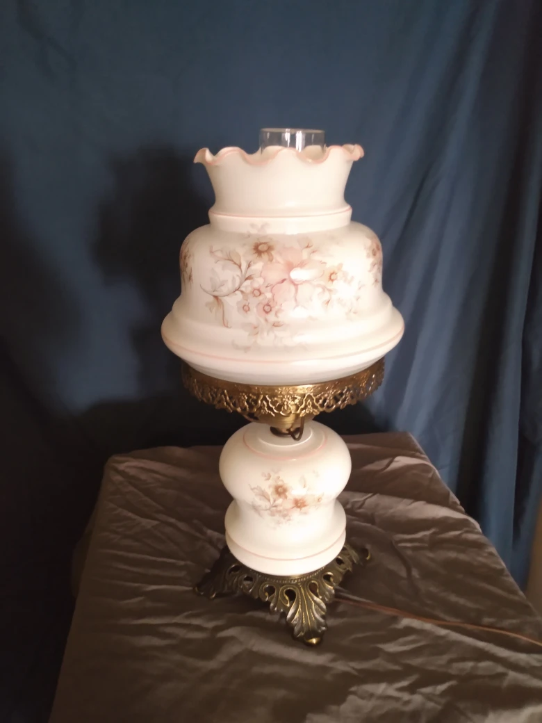 Vintage Floral Table Lamp - photo 2