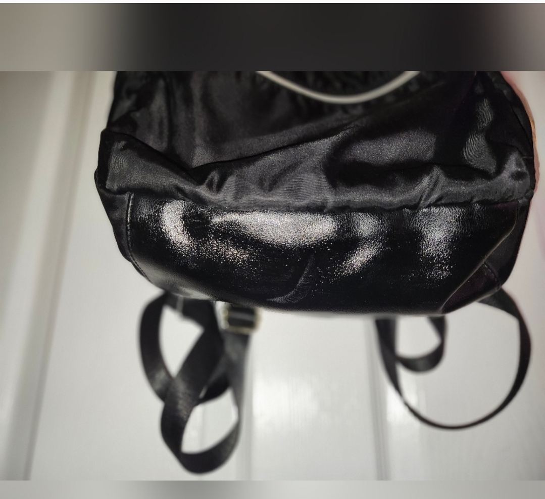 Juicy Couture Black Backpack #freecycle 🇨🇦 - photo 3
