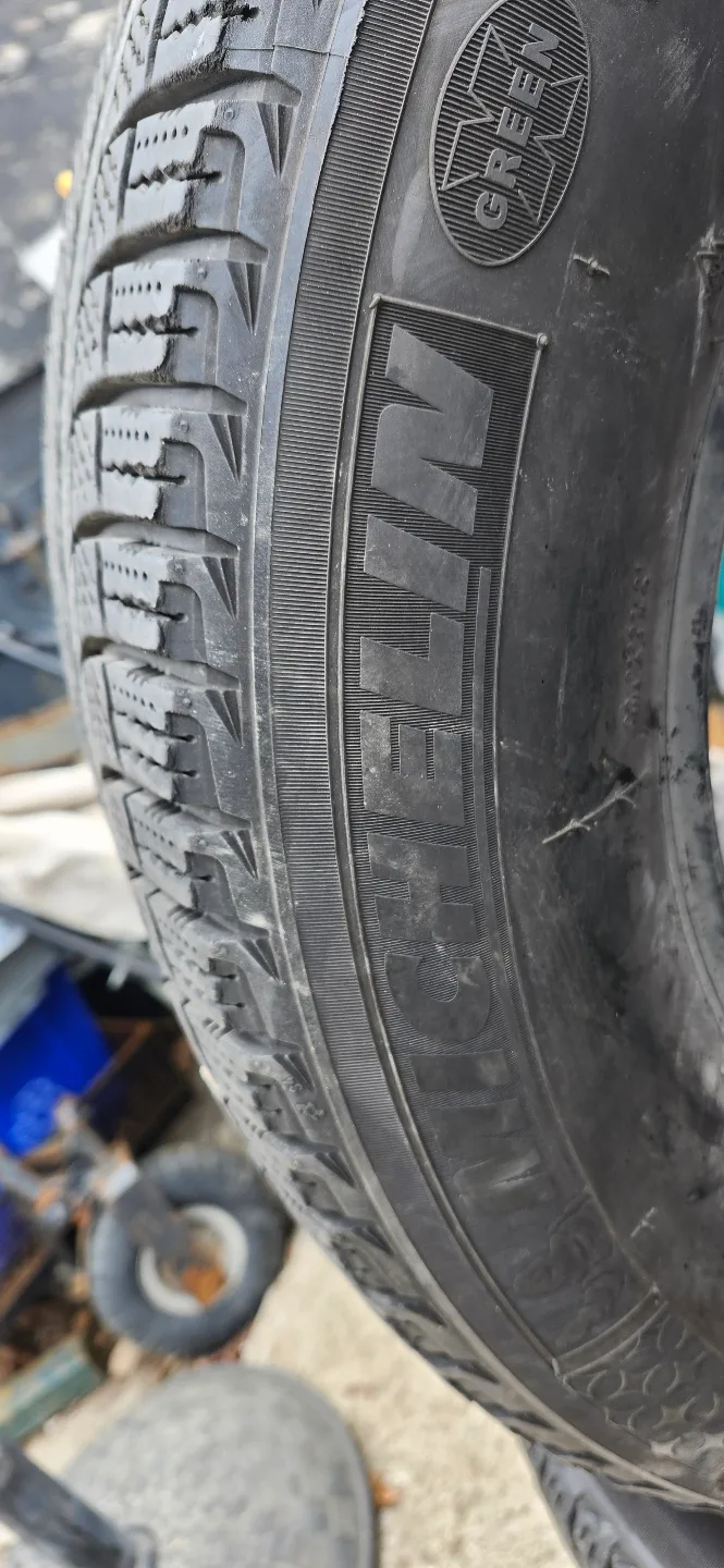 Used Michelin X-Ice Xi3 Winter Tires- price not negotiable firm image indicator(2)