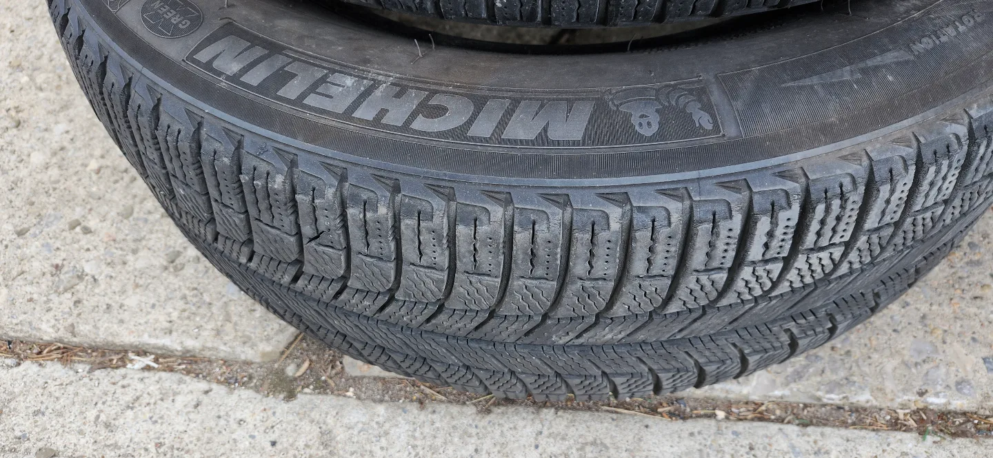 Used Michelin X-Ice Xi3 Winter Tires- price not negotiable firm image indicator(3)