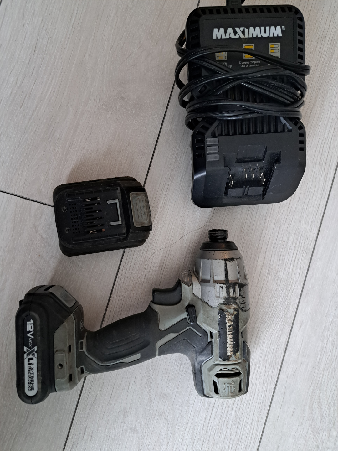 Maximum 12V Lithium-ion Cordless Impact Wrench