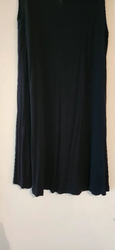 Sleeveless Tunic Top with Beaded Detail image indicator(5)