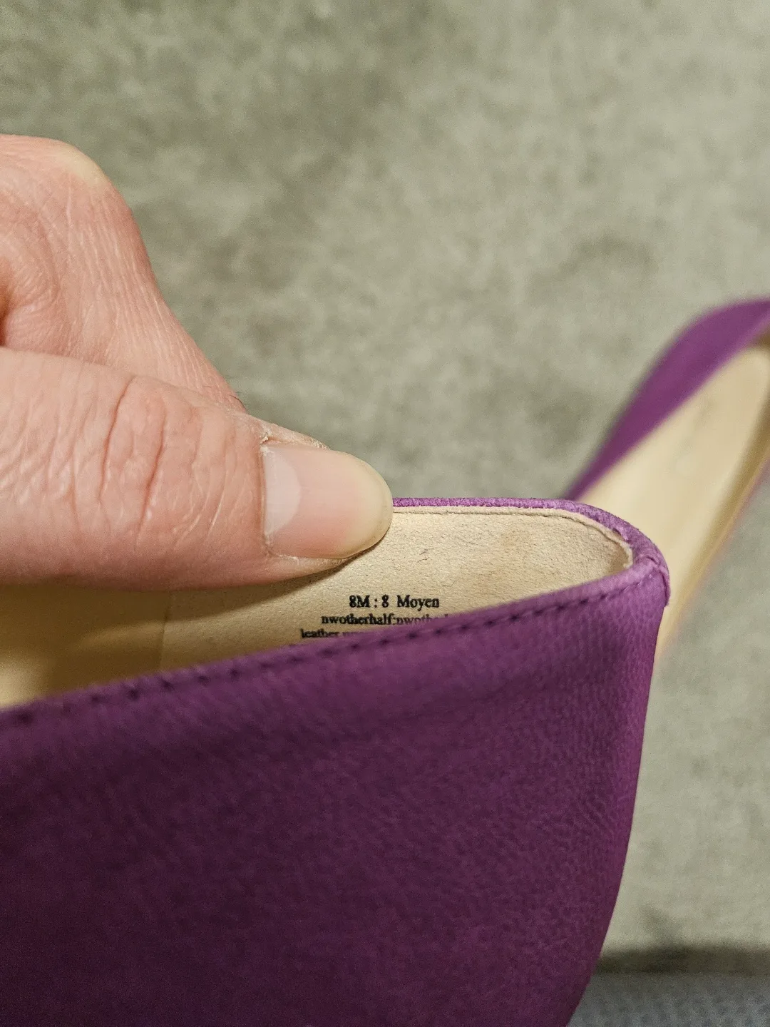 Nine West Purple Pointed-Toe Flats Size 8M image indicator(4)