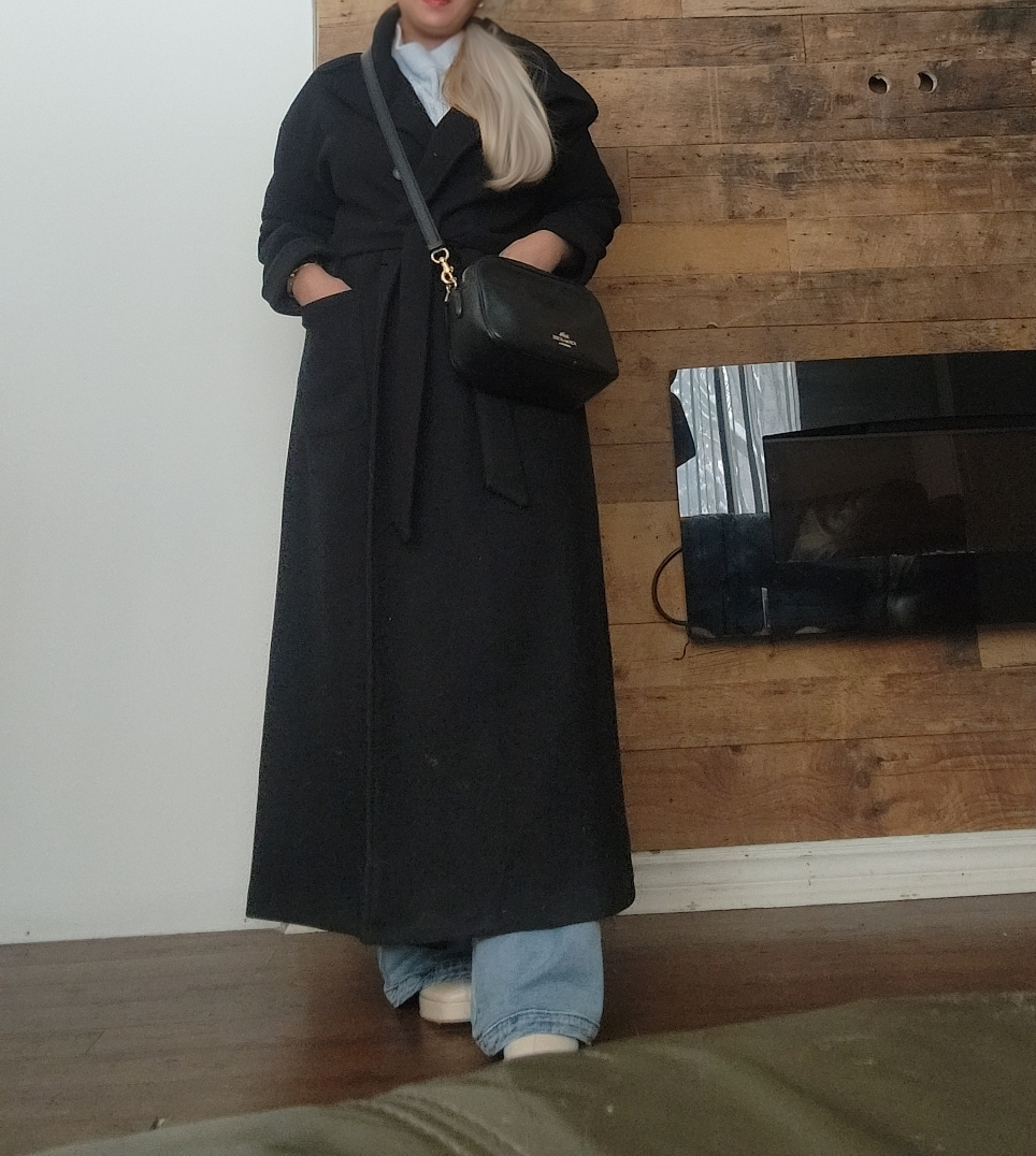 Long black belted wool coat - photo 3