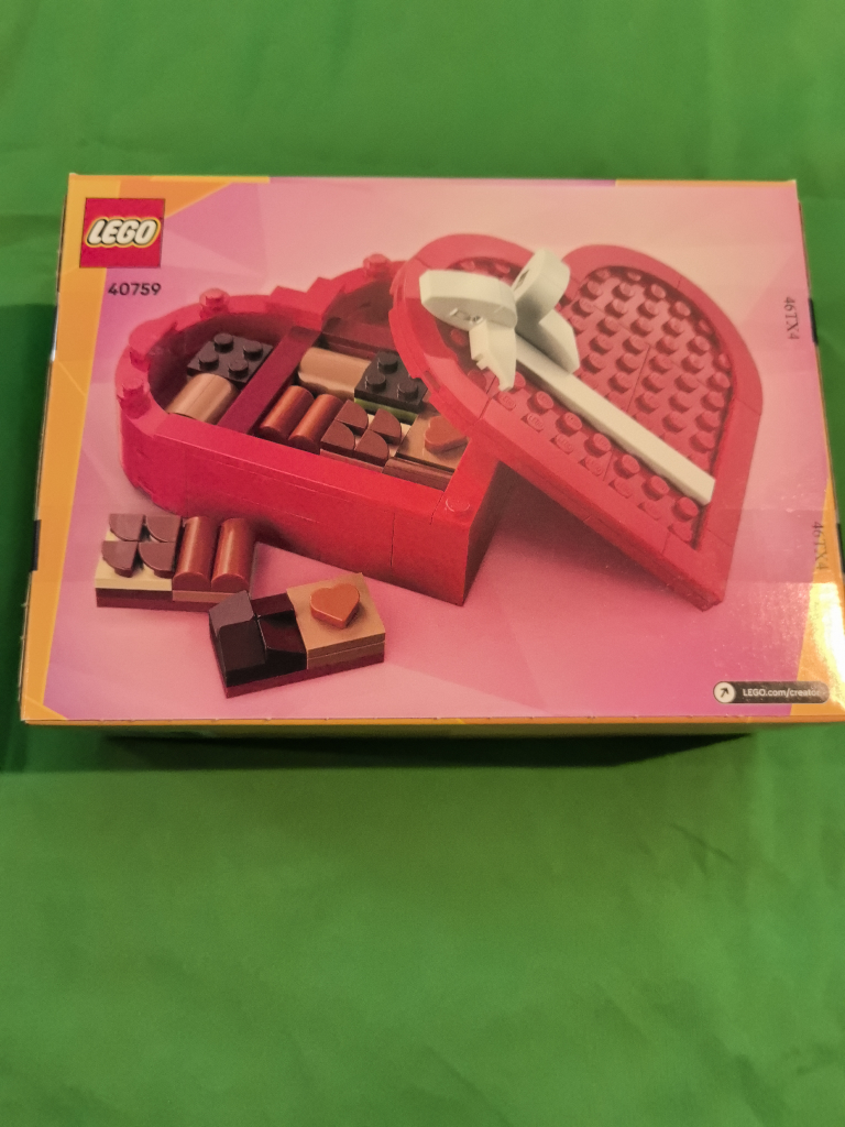 LEGO Creator 40759 Valentine's Day Heart Box - New in Box - photo 2