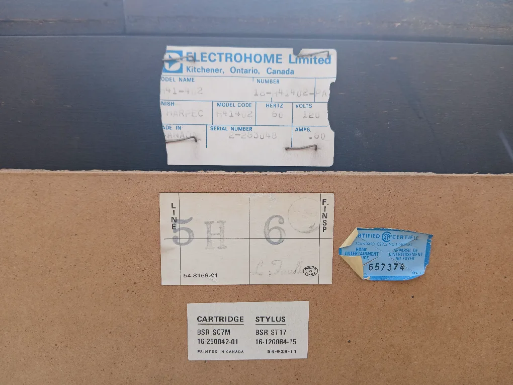 Vintage Electrohome Console Stereo with 8-Track Player image indicator(5)