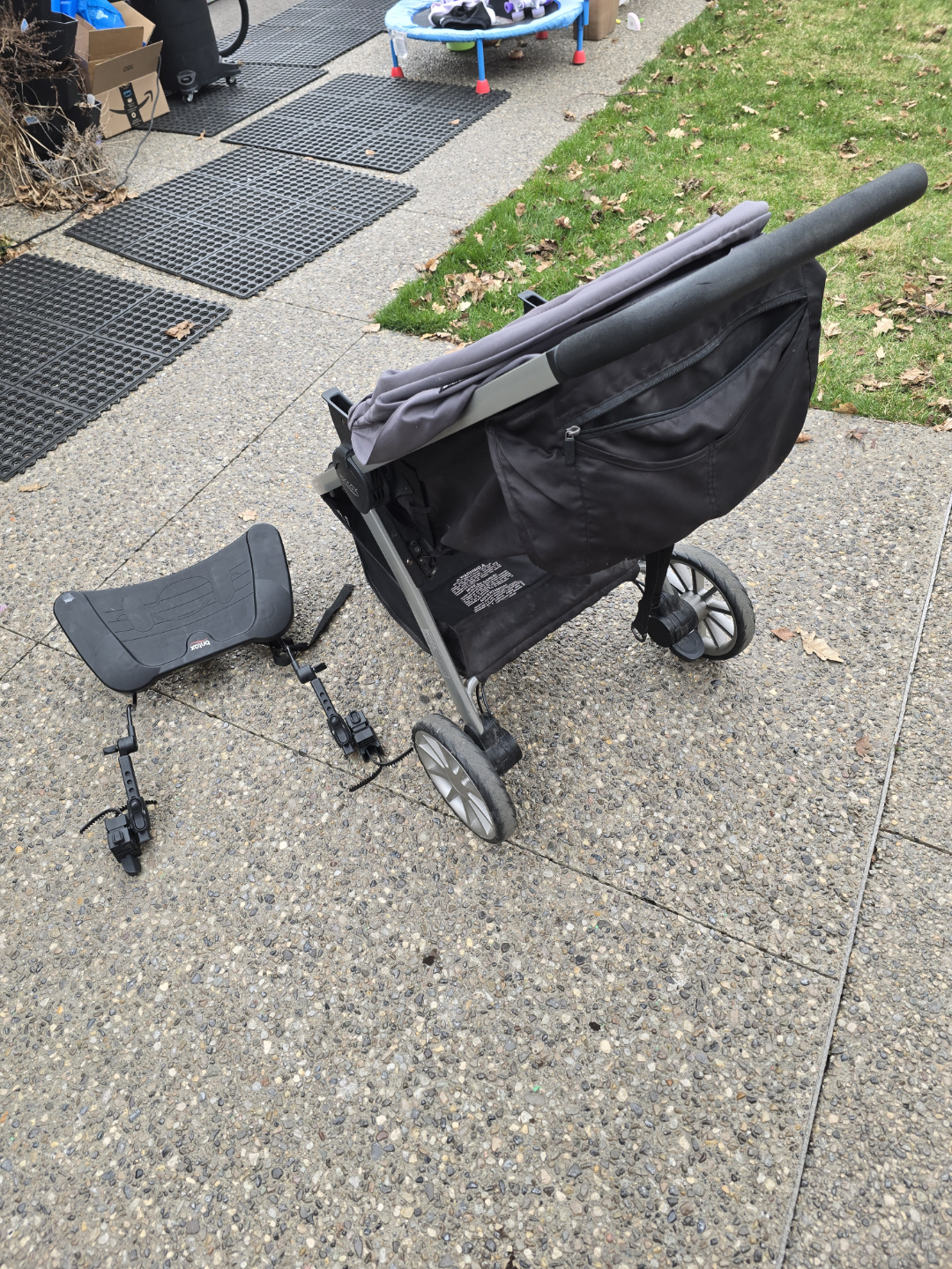 Britax Fold Stroller with Infant Car seat adapter and standboard - photo 2