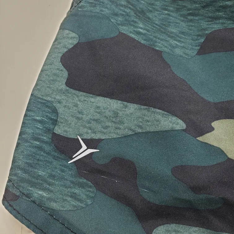 💚Old Navy Active Camo Running Shorts image indicator(7)