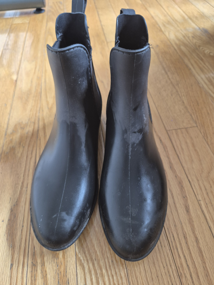 Women's Black Rubber Chelsea Rain Boots💚🥕 - photo 2