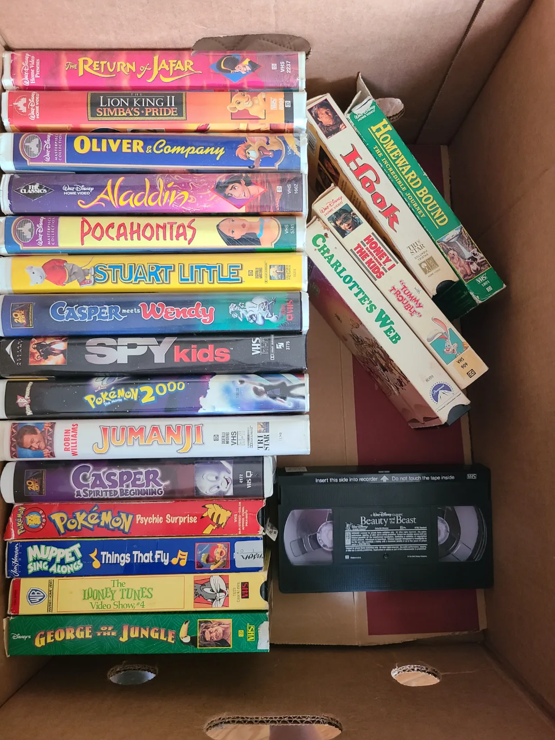 Lot of VHS tapes - Disney, Nickelodeon and more! thumbnail