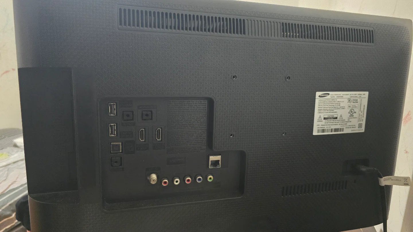 Samsung UN24H4003 24-inch LED Smart TV with Remote image indicator(4)