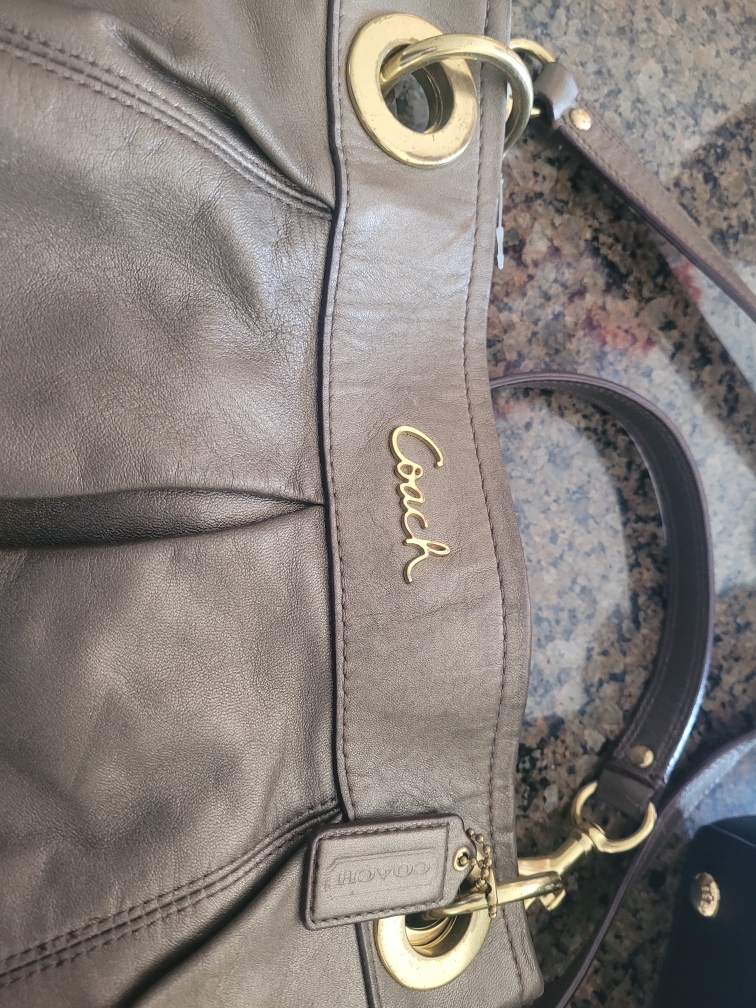 Coach Leather Shoulder Bag - photo 3