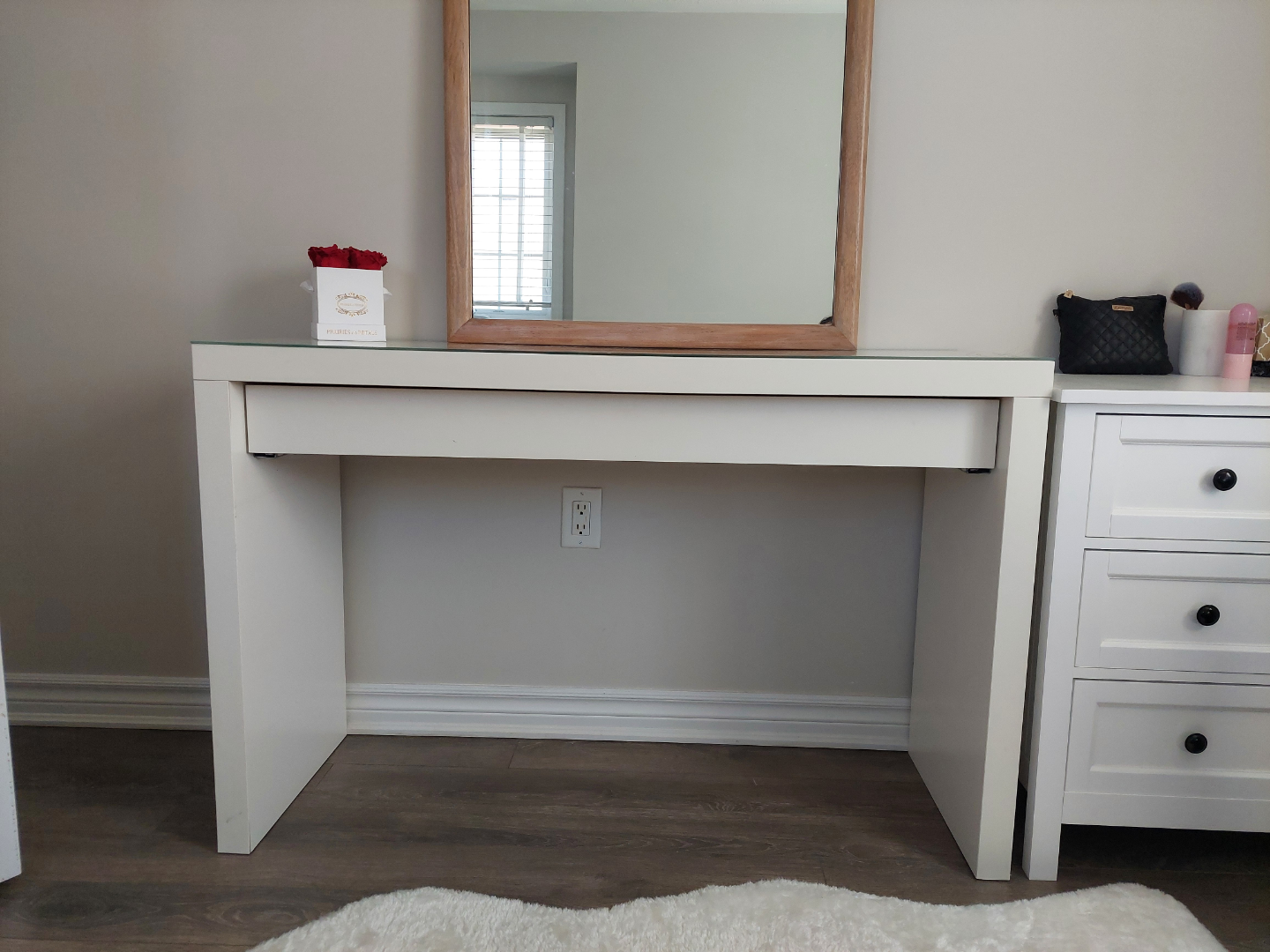 IKEA MALM White Dressing Table WITH GLASS TOP - photo 2