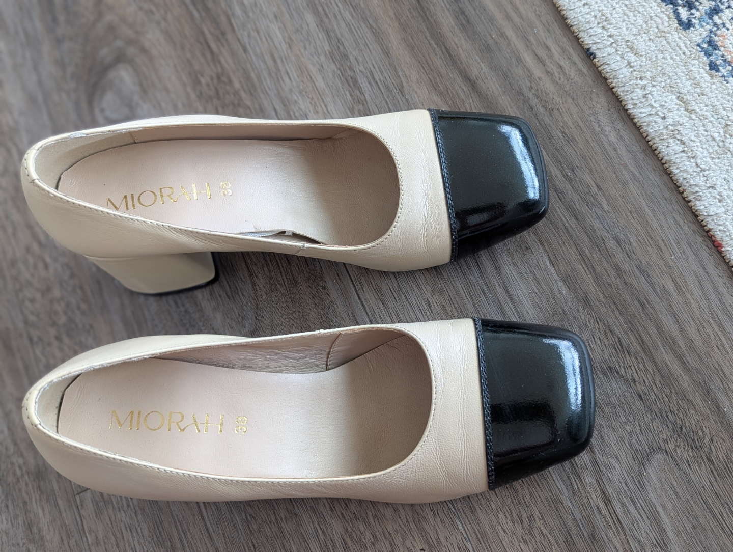 MIORAH Women's Beige and Black Heels - NEW, MOVE OUT SALE! - photo 5