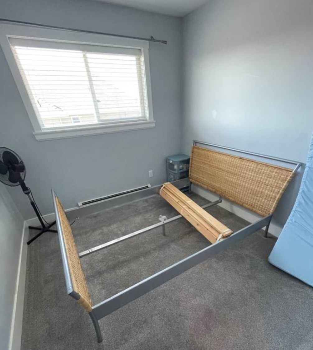 Queen-size Rattan Bed Frame