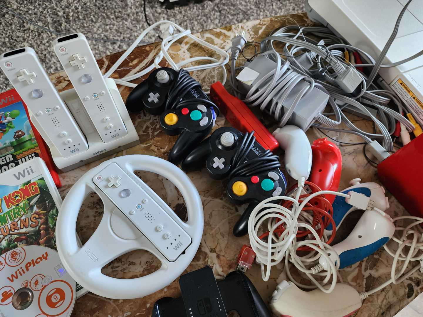 Nintendo Wii Bundle - Red Console, Games, Accessories - photo 3