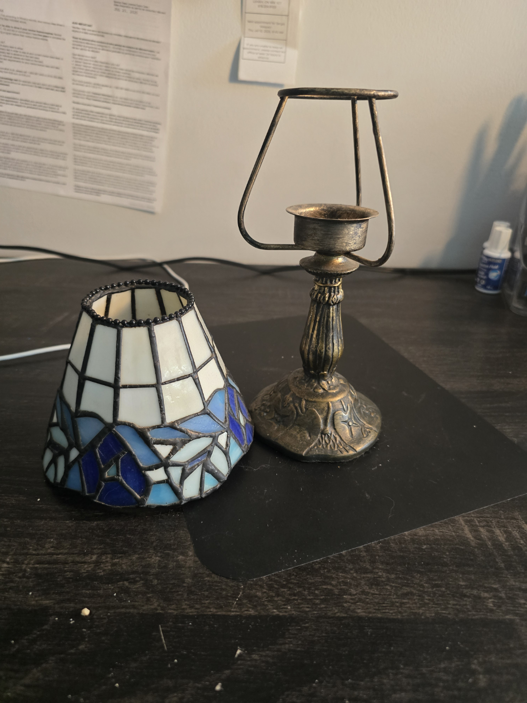 Small Tiffany Style Table candle Lamp with Blue and White Shade - photo 4