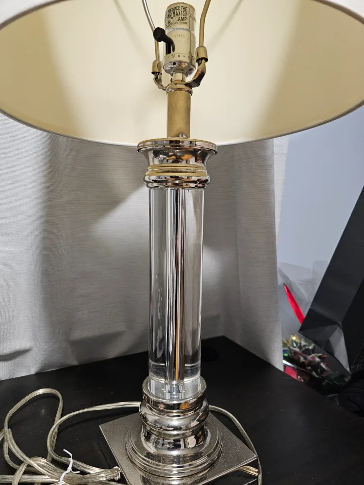Elegant Crystal Table Lamp with Off-White Shade image indicator(2)