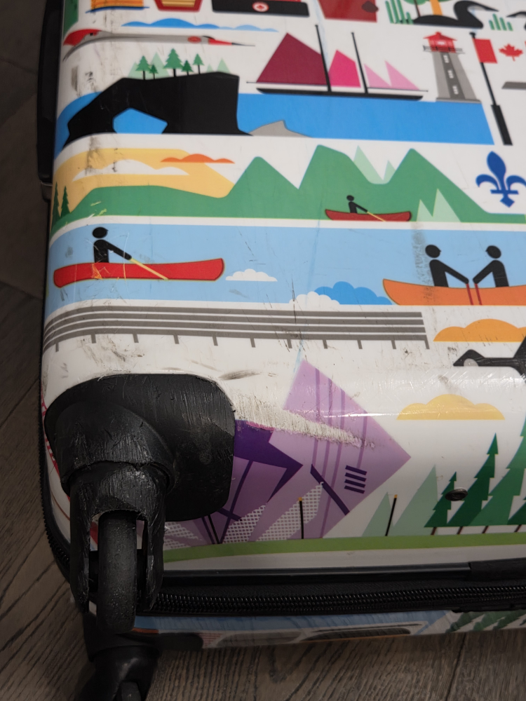 Heys Canada 30" suitcase - photo 4