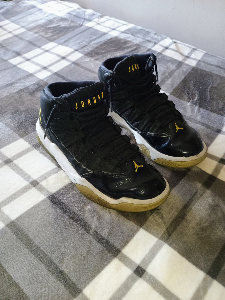 Jordan Basketball Shoes - Size 9 men - photo 4