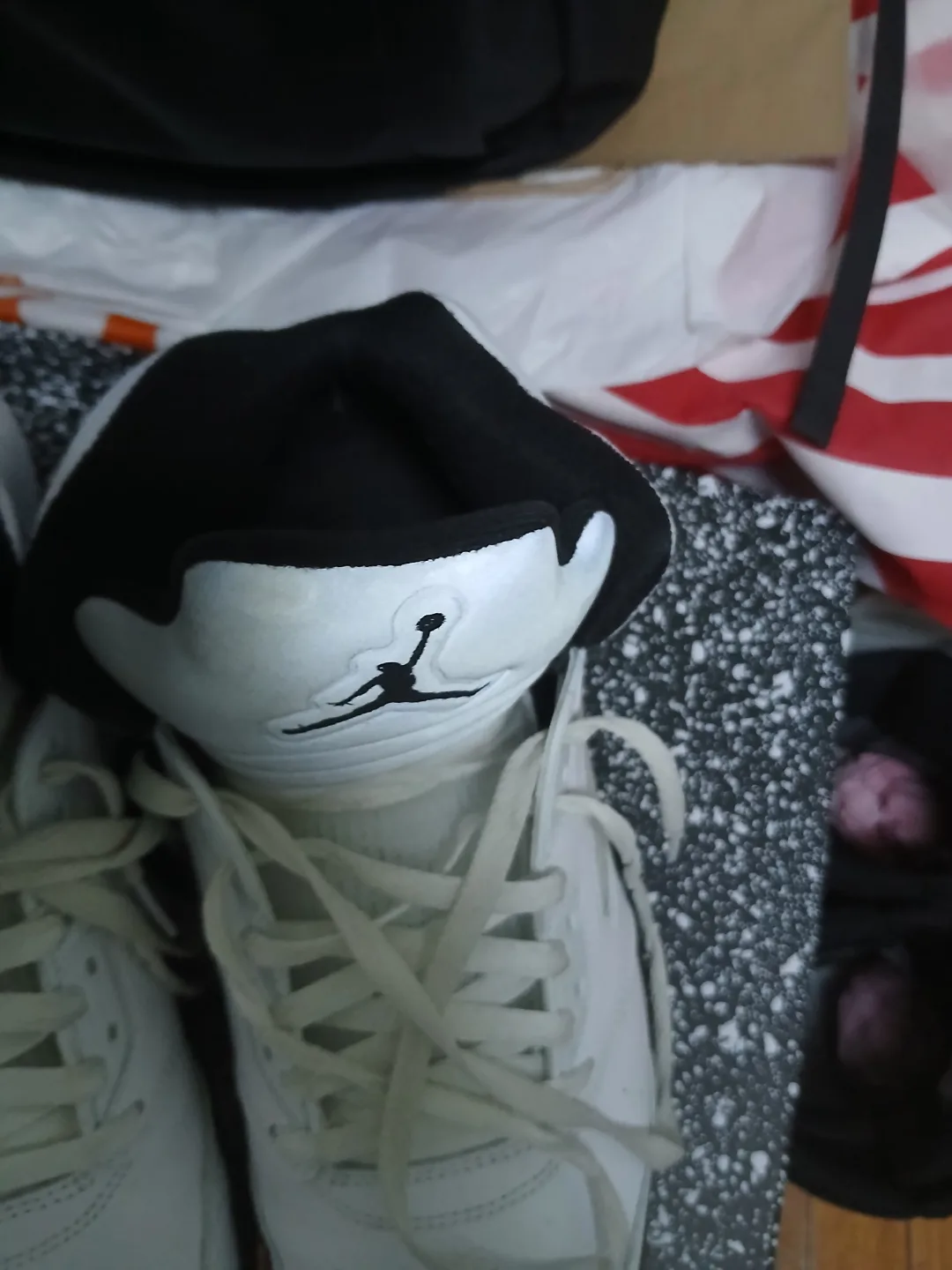 Air Jordan 5 Retro 'Alternate Bel-Air' image indicator(2)