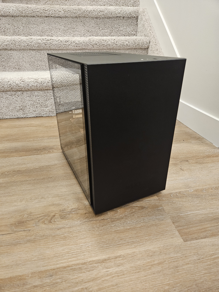 NZXT H210i - ITX PC Case - photo 4