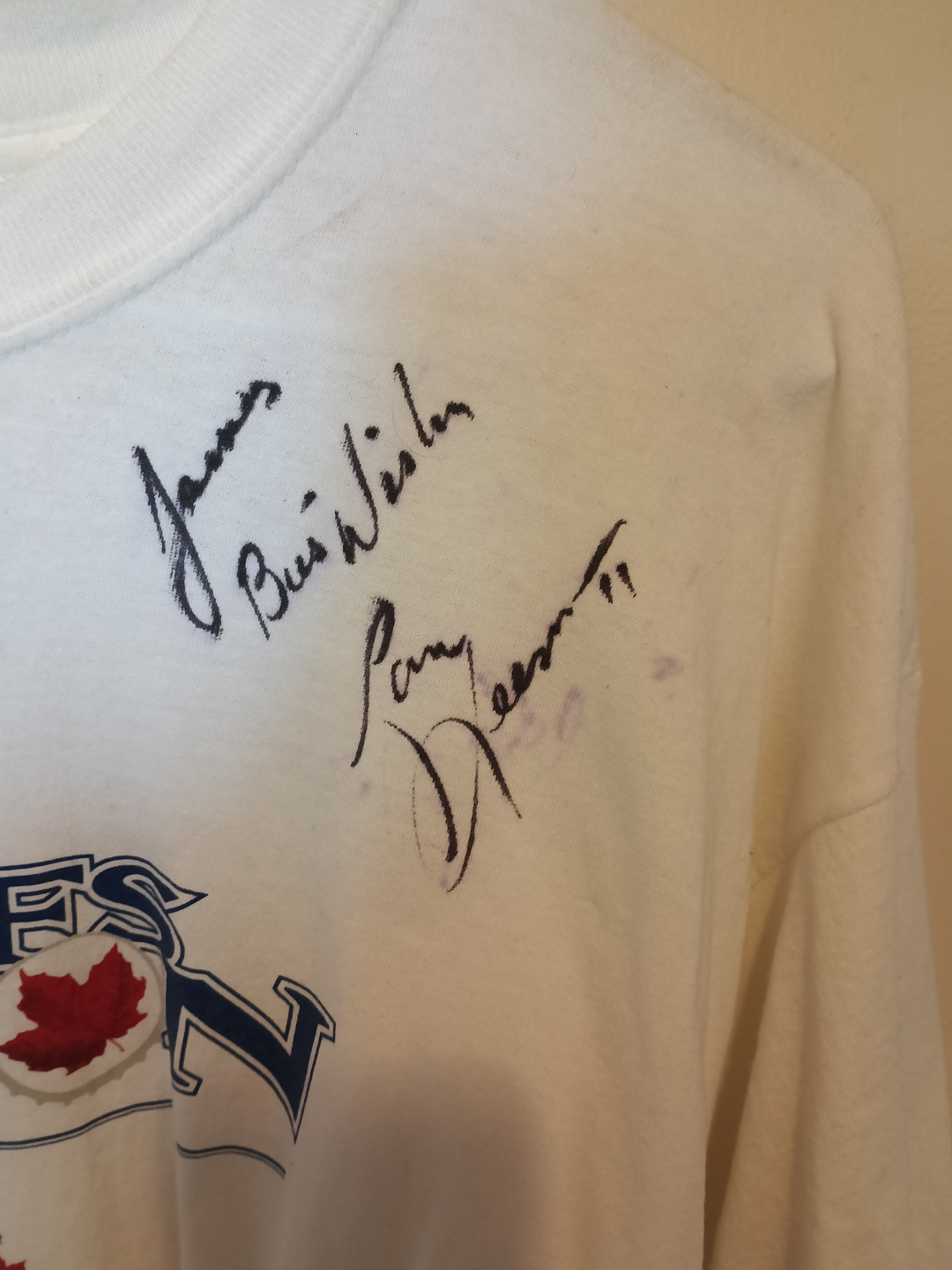 Autographed Toronto Maple Leafs T-Shirt - photo 3