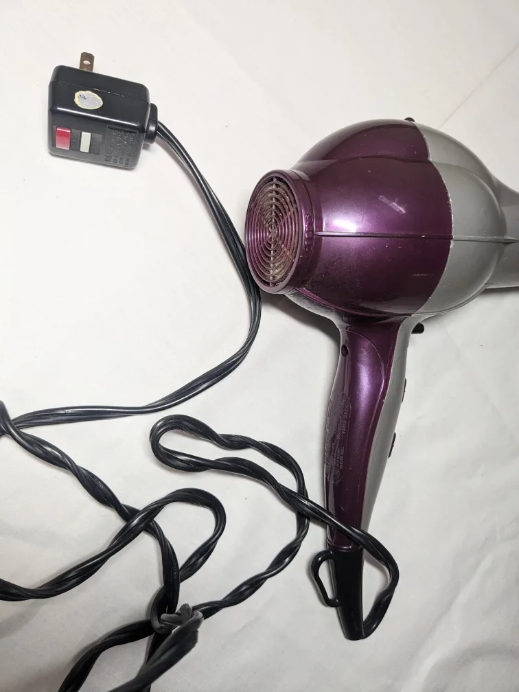 Revlon Ionic Ceramic Hair Dryer 💚 image indicator(2)